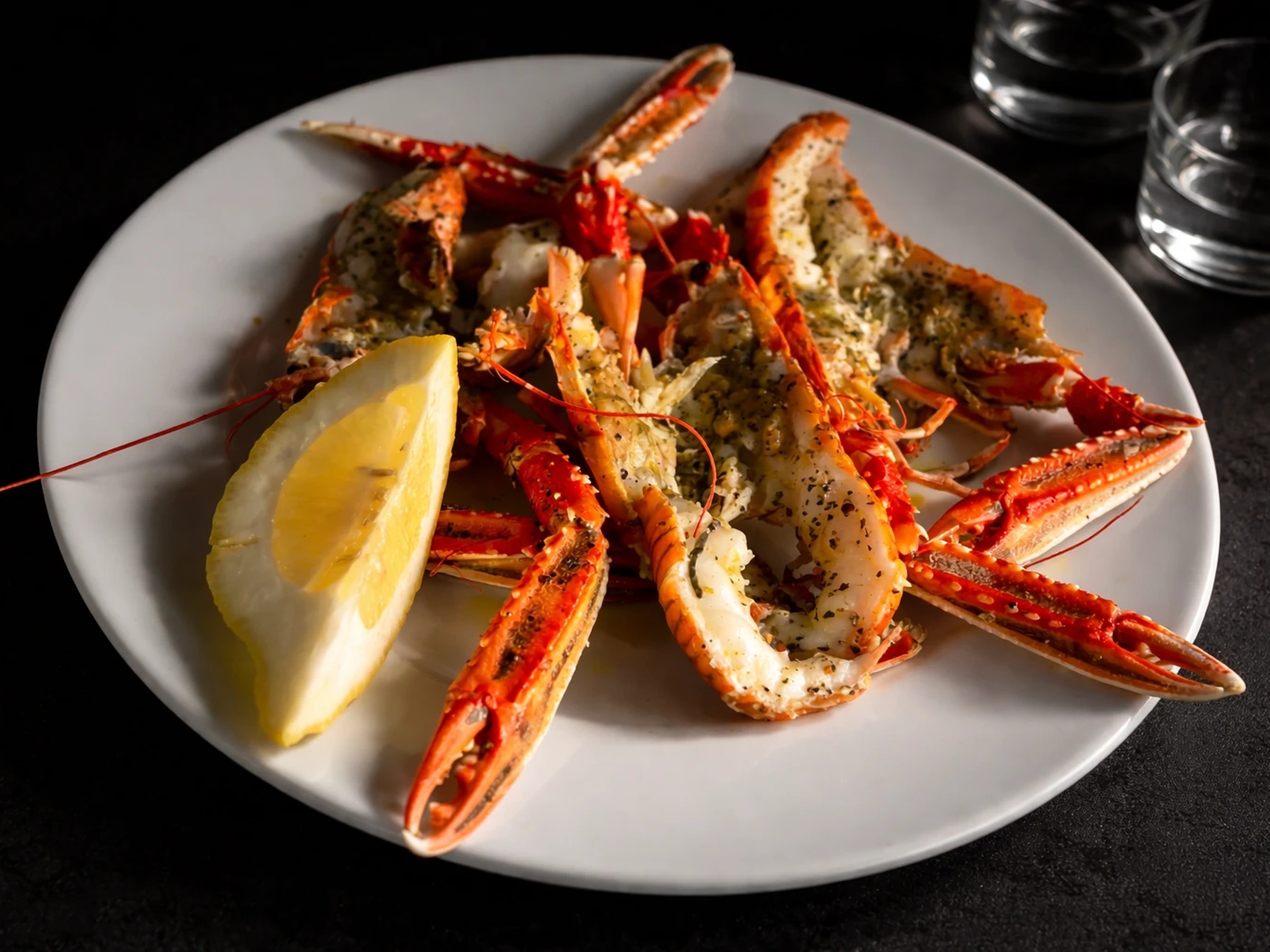 Gegrilde langoustines met citroen — AI-verbeterd